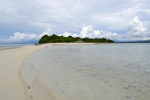 Canigao Island From Sand Outcrop at Low Tide 400 3:2